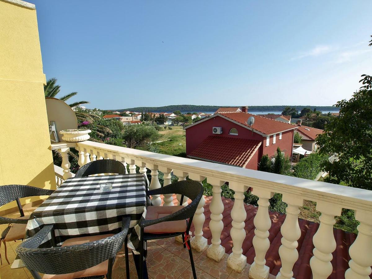 Apartments Bosiljka Rab Town Exterior photo